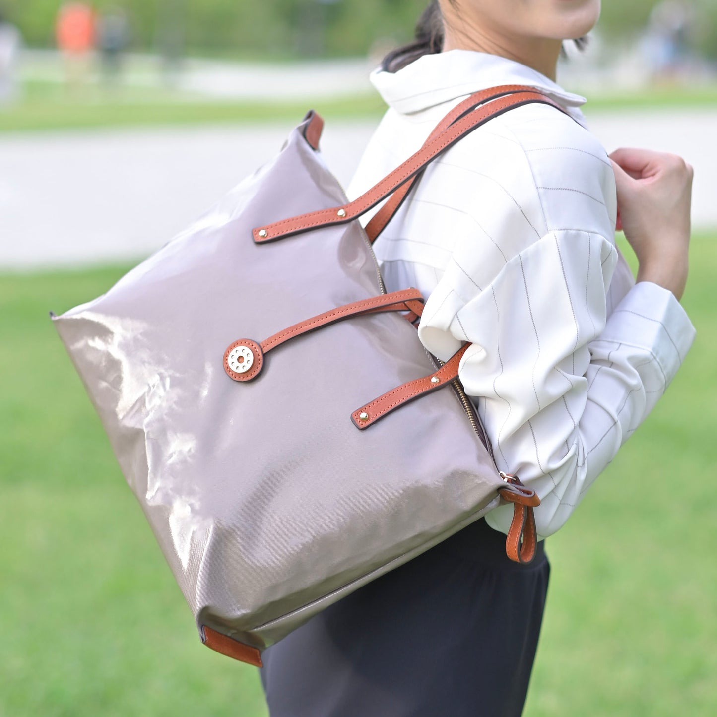 【New】LIFE | Waterproof Tote Bag