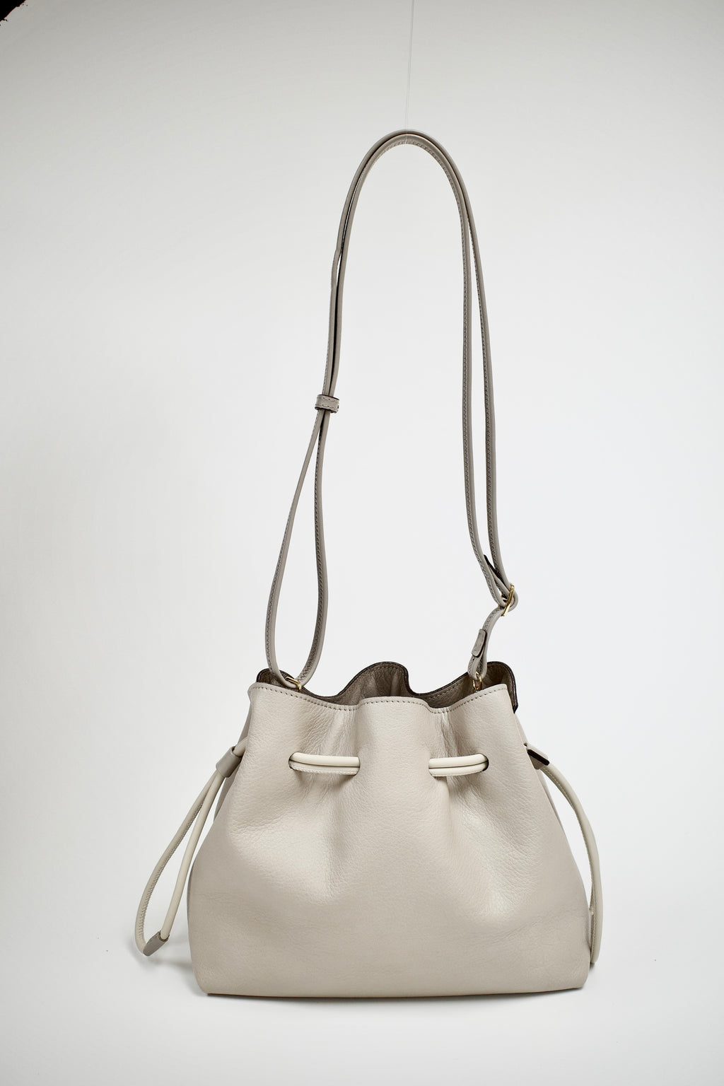 【NEW】PRINCESS | Leather Bundle Bag