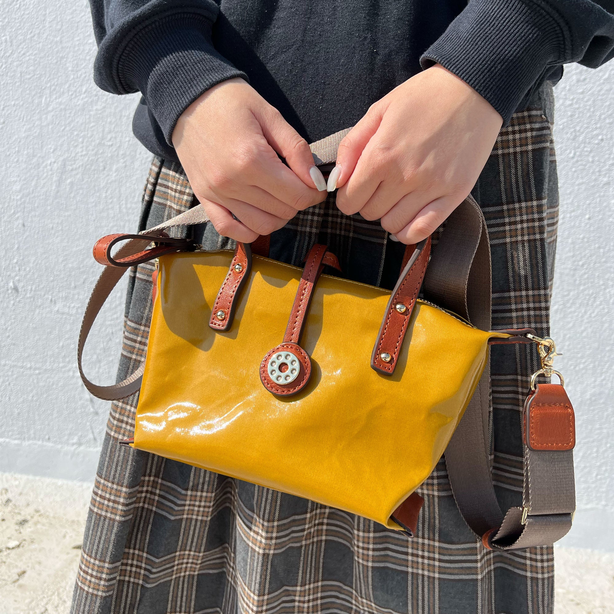 【NEW】LIFE | Mini waterproof handbag (Short handle)